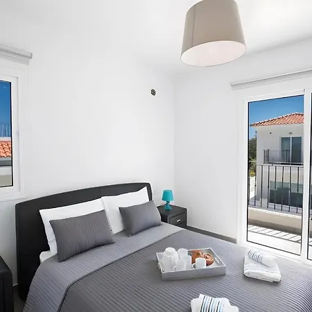 Casa De Nicole * Protarász