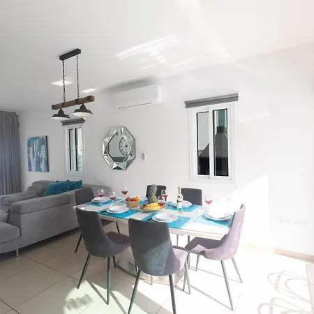 Casa De Nicole * Protaras