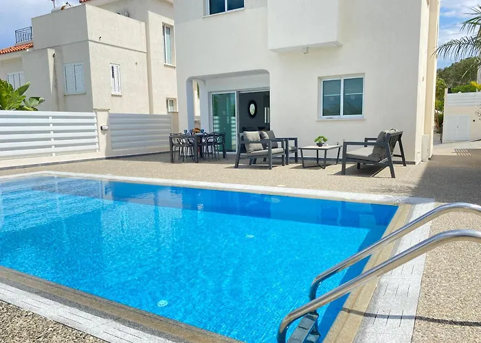 Casa De Nicole * Protaras