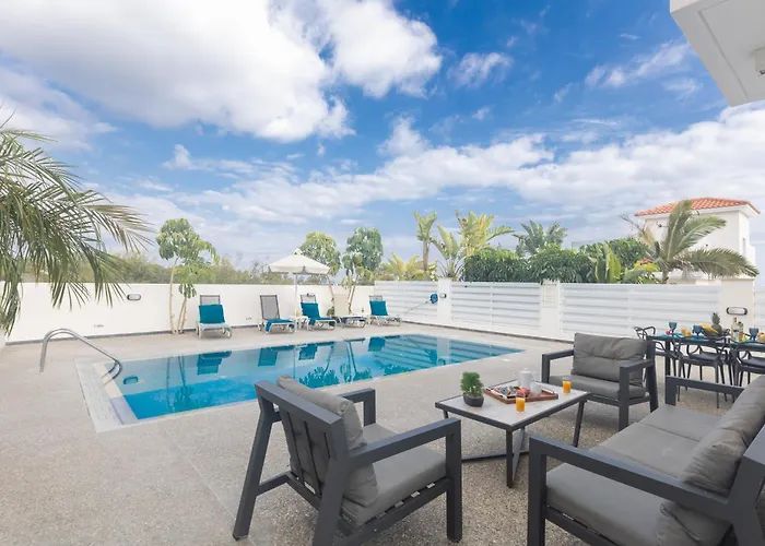 Casa De Nicole * Protaras