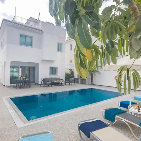 Casa De Nicole * Protaras