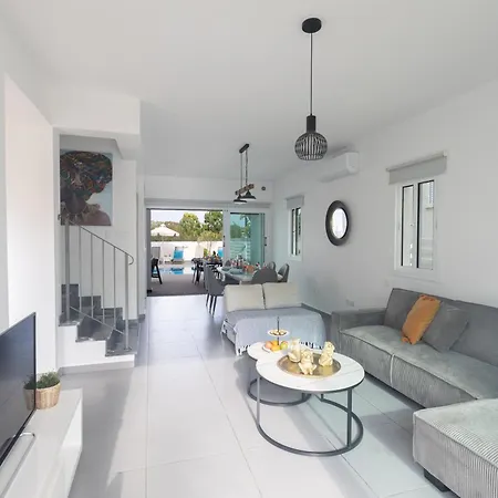 Casa De Nicole Protaras