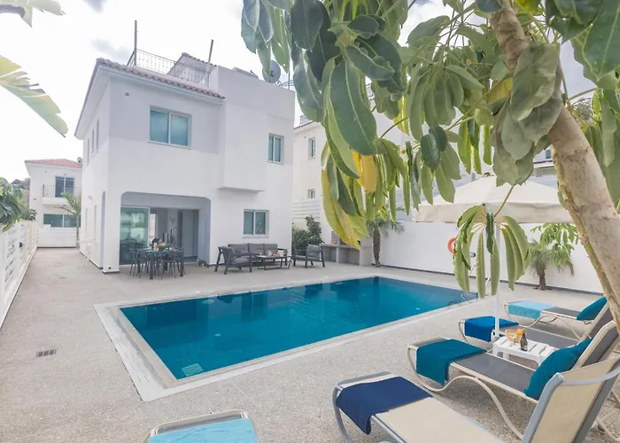 Casa De Nicole * Protaras